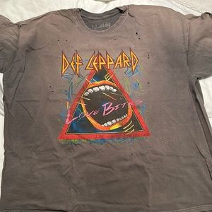 Def Leopard Urban Outfitters T shirt